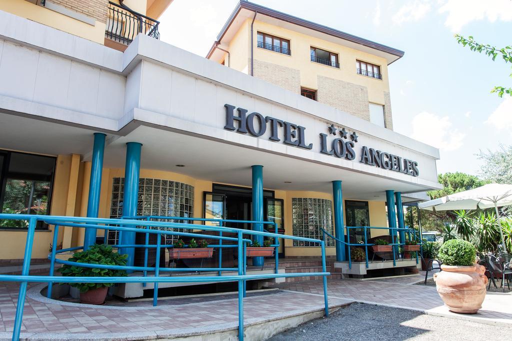 Hotel Los Angeles Ассізі Екстер'єр фото